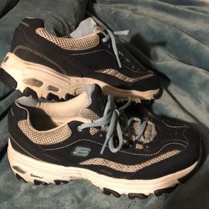 D’lites Skechers